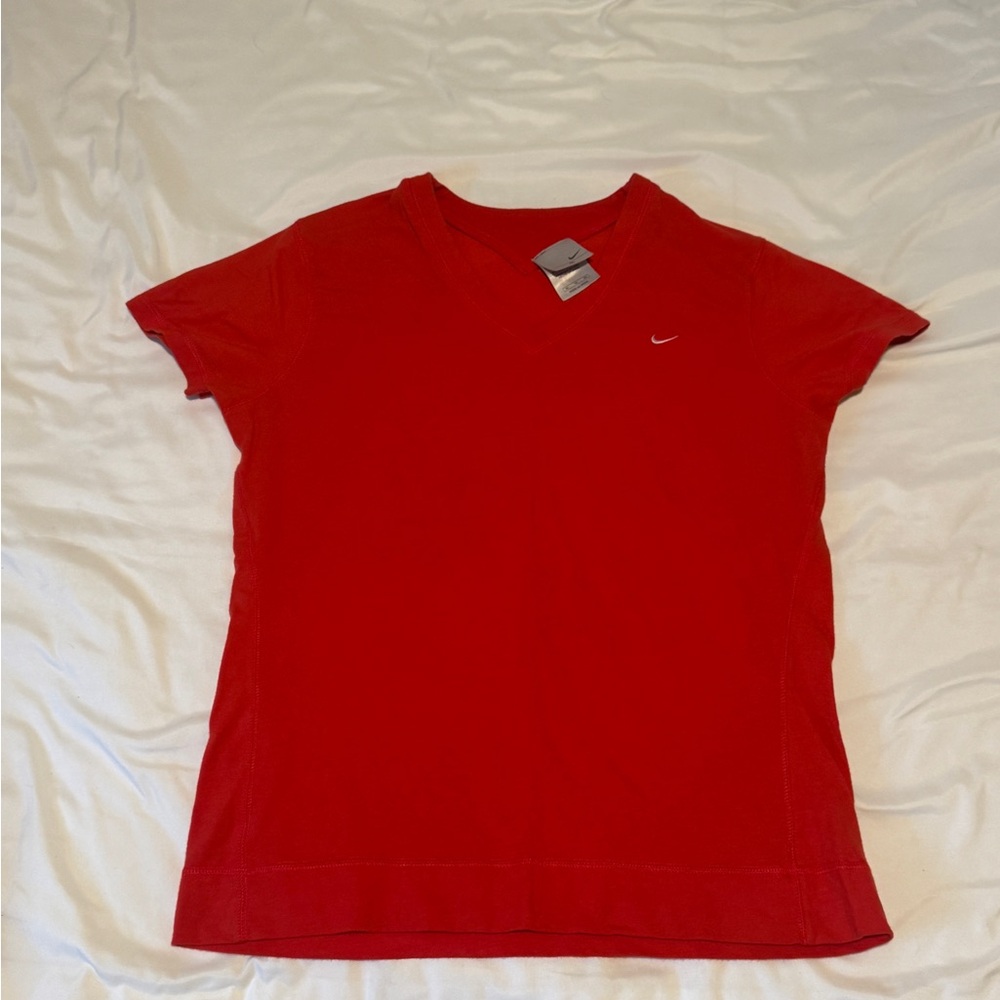 Vintage Nike Women's Bright Red Short Sleeve V-neck Tee